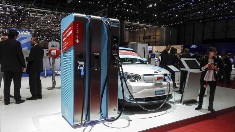 Kia_Soul_EV_02_Salone_Ginevra_2015