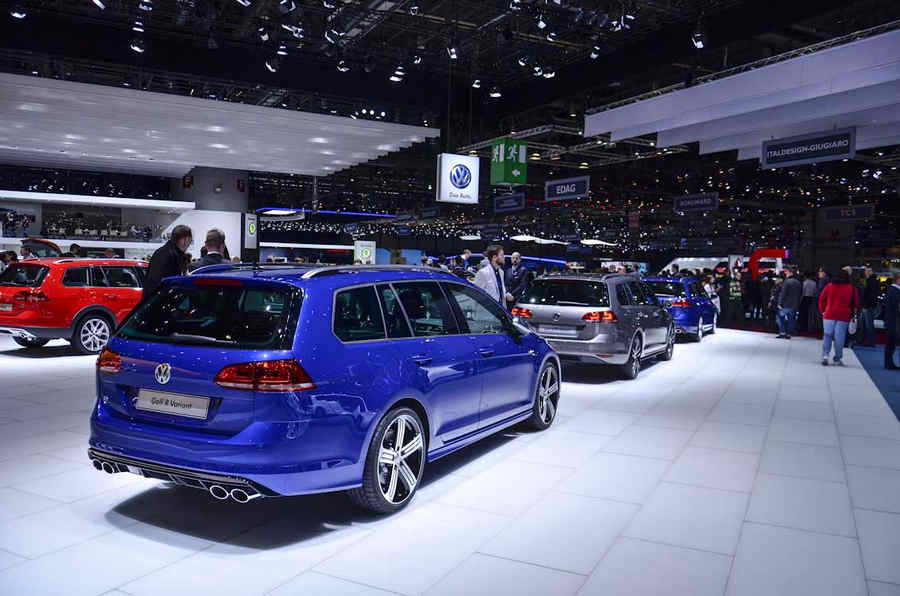 VolksWagen_Golf_R_Variant_Salone_Ginevra_2015
