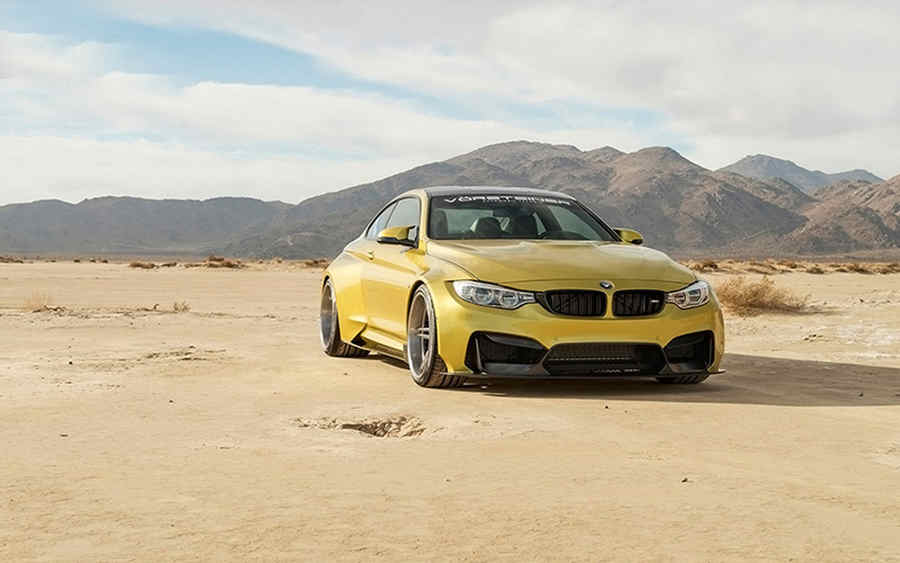 BMW-M4-GTRS4-Vorsteiner