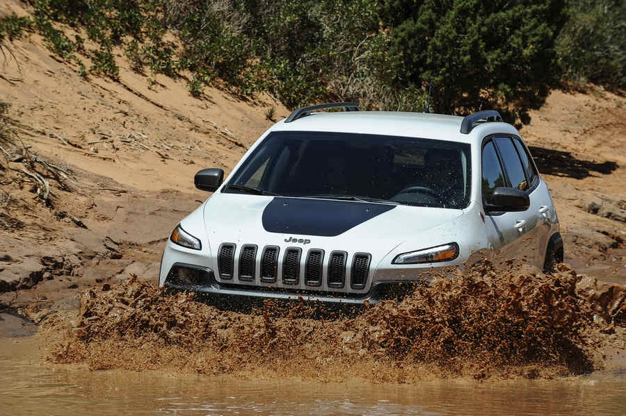 Jeep Cherokee Trailhawk June, 2015_Moab, UT