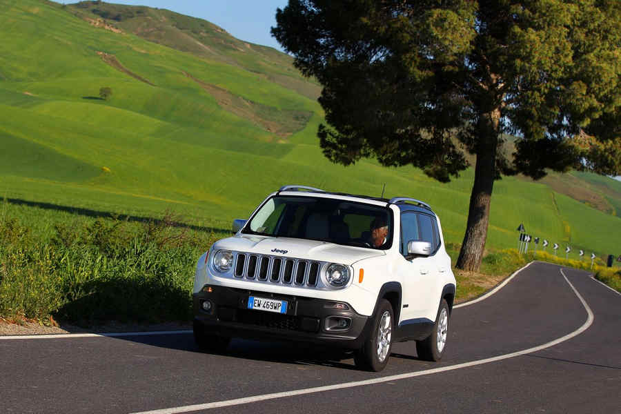 Jeep-Renegade-2
