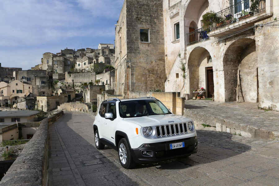 Jeep-Renegade-3