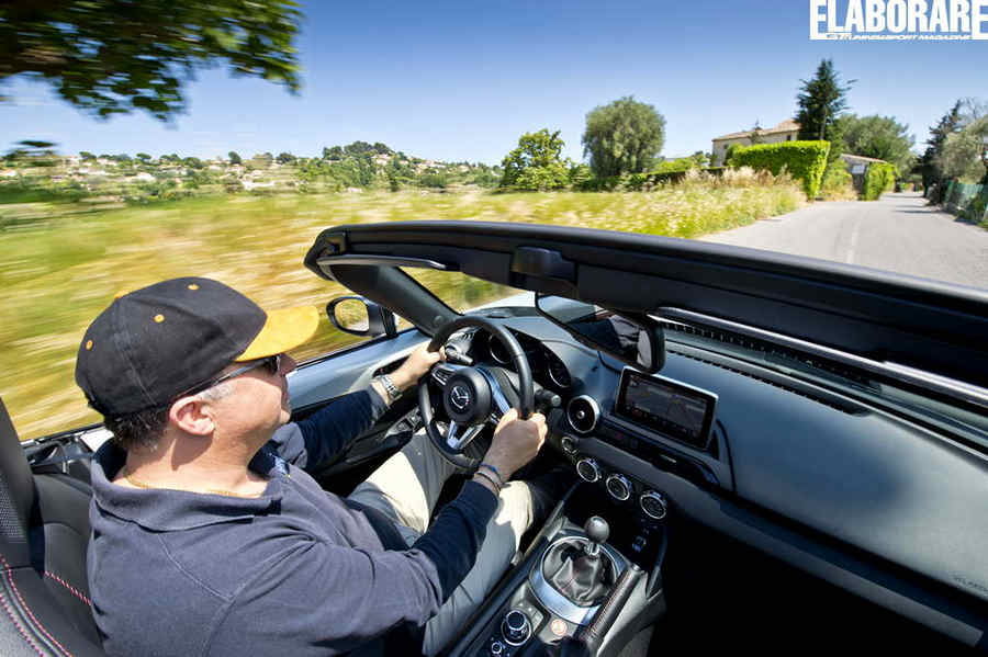 Mazda-MX-5- abitacolo aperta