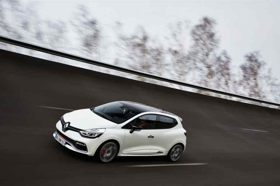 Renault-Clio-RS-220-edc-trophy-serie-limitata-6