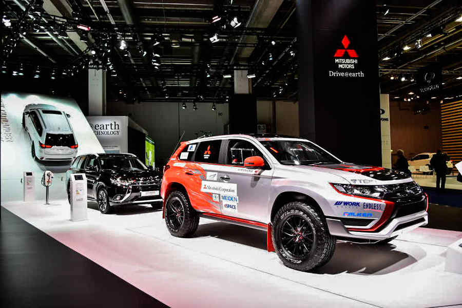 Mitsubishi_Outlander_Salone_Francoforte_2015_08