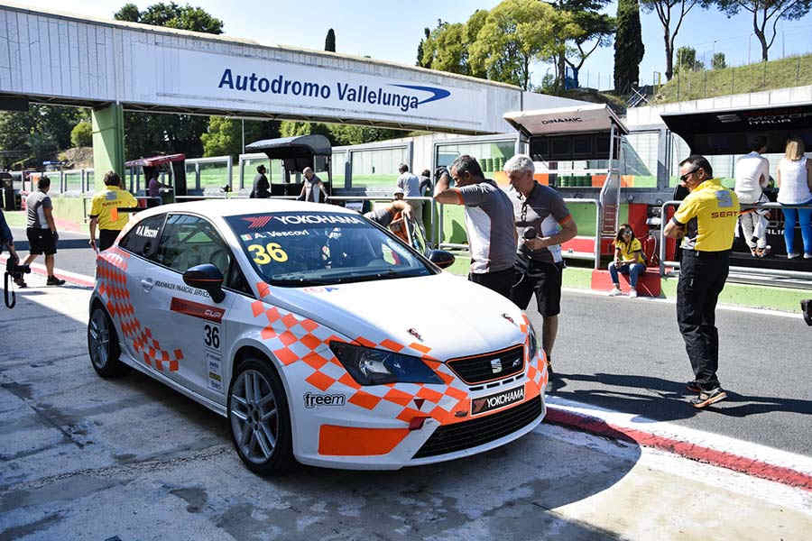 Seat_Ibiza_Cupra_Cup_Vallelunga_2015_27