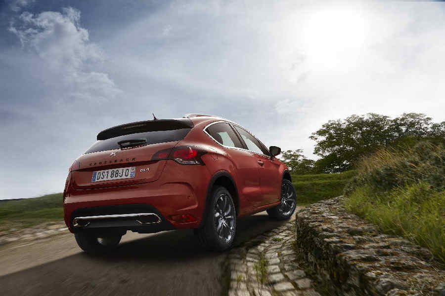DS_DS4_Crossback_Official_07