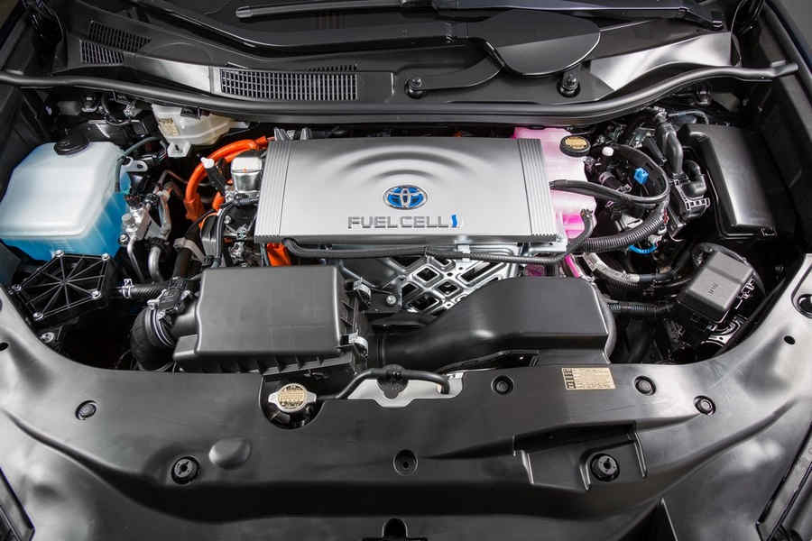 Toyota-Mirai-auto-idrogeno-10