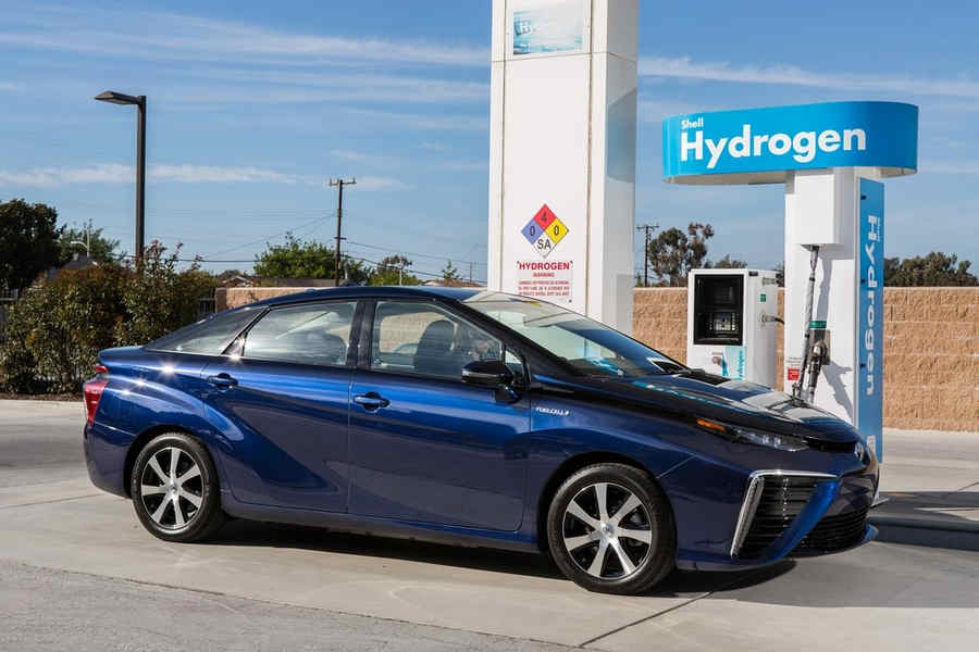 Toyota-Mirai-auto-idrogeno-13