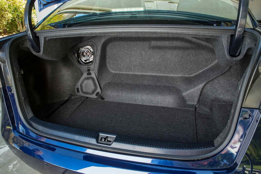 Toyota-Mirai-auto-idrogeno-9