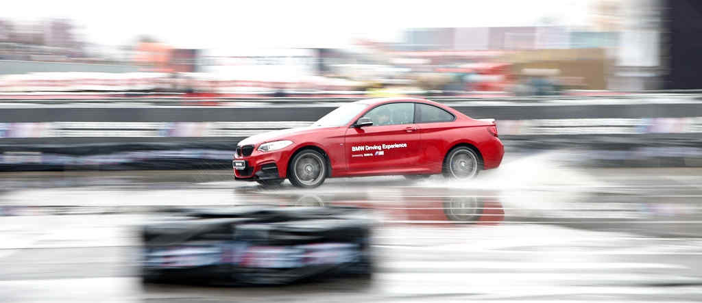 bmw-drifting-eicma-2015-10