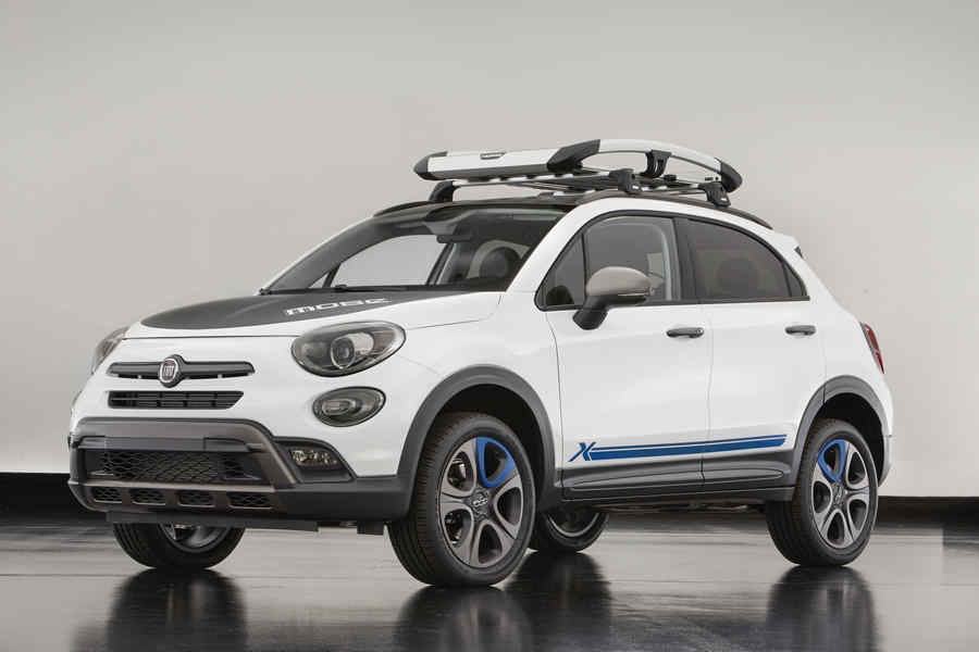 The Fiat 500X Mobe is among the Mopar-modified vehicles showcase