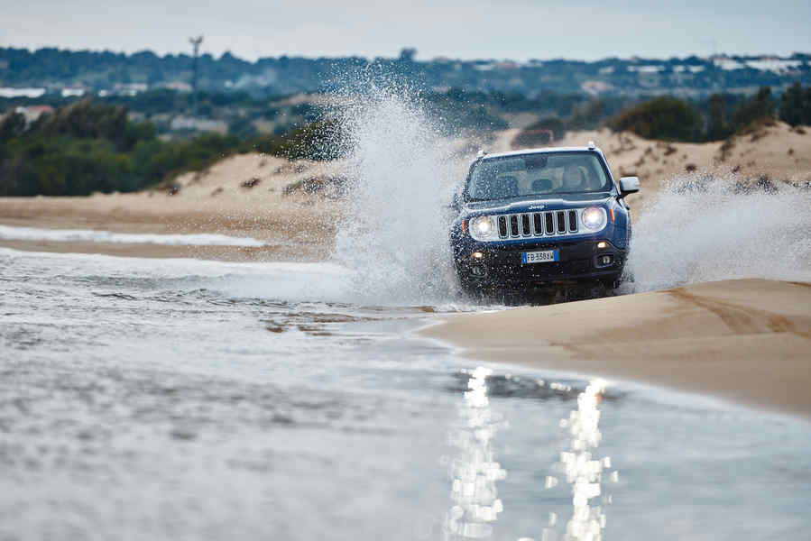 jeep-renegade-migliore-4x4-dellanno-2016 (2)