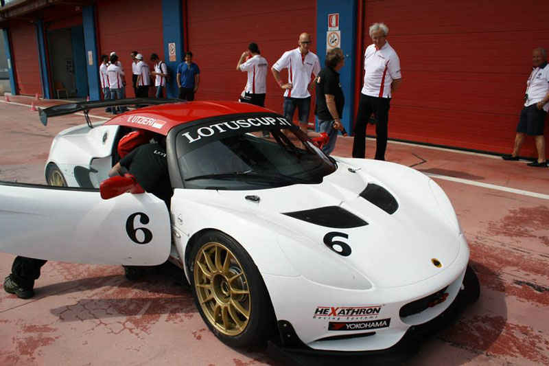 3-Corso-Race-Engineering-Hexathron-Racing-Systems-4