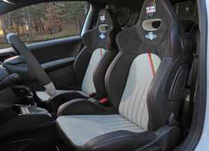 Peugeot-208-GtiNOVE-6
