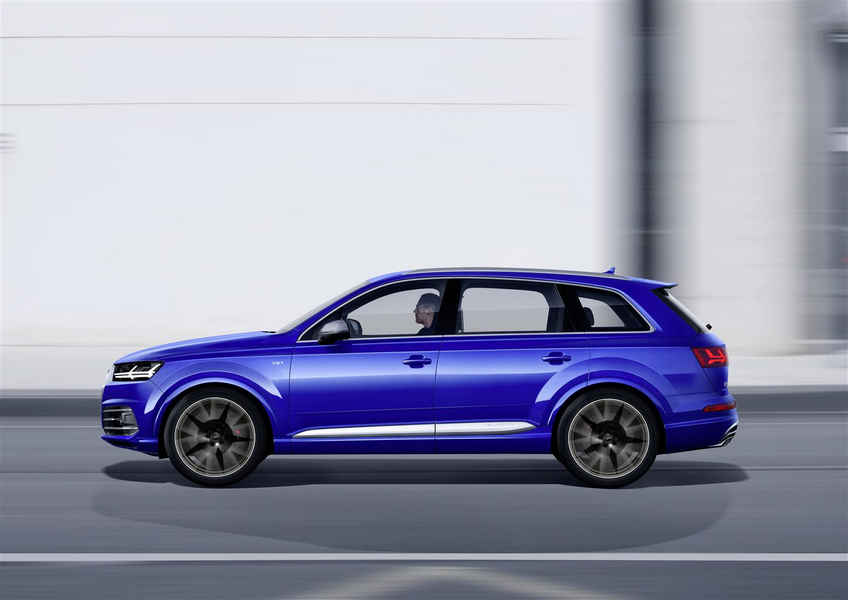 Audi-SQ7-V8-4.0-TDI-4