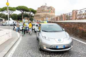 Flash-mob-Nissan-Roma-15
