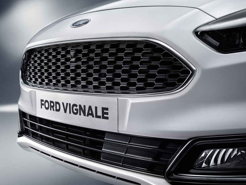 Ford-S-MAx-Vignale-4