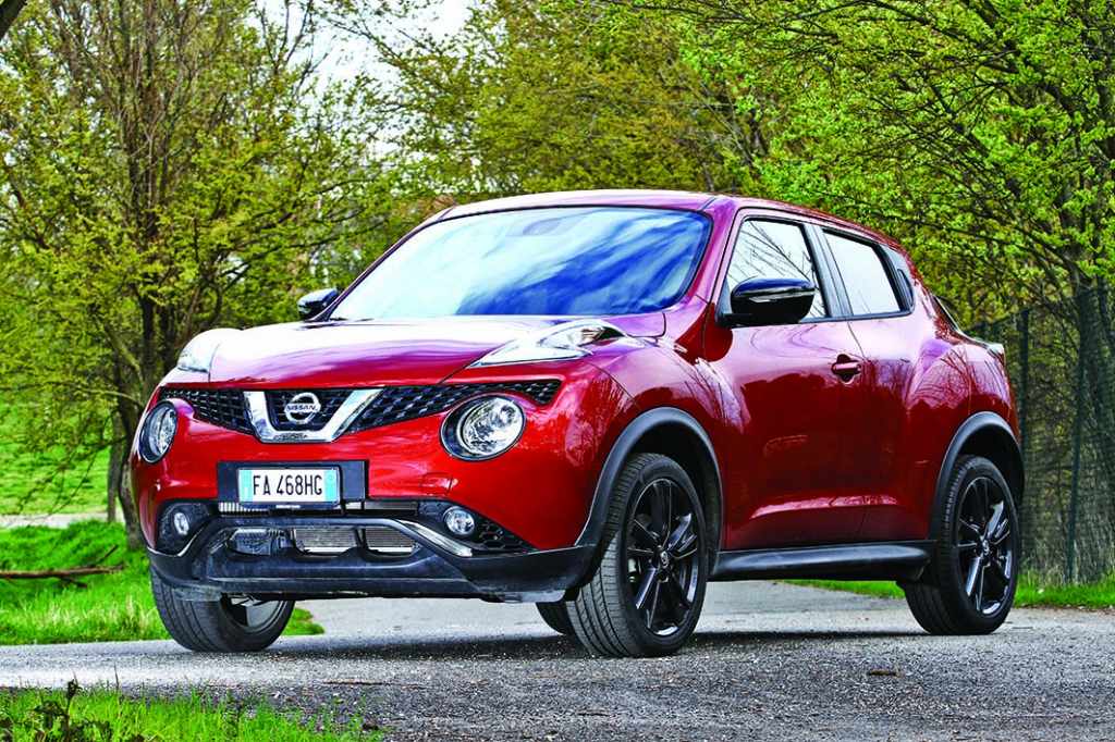 NISSAN JUKE17