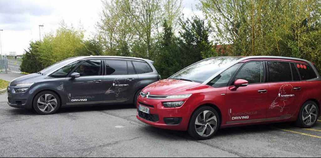PSA-Citroen-C4-Picasso-guida-autonoma