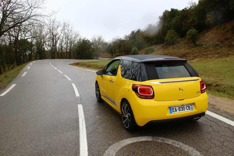 ds-3-cabrio-025