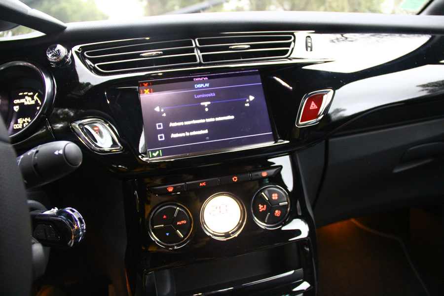 ds-3-cabrio-035