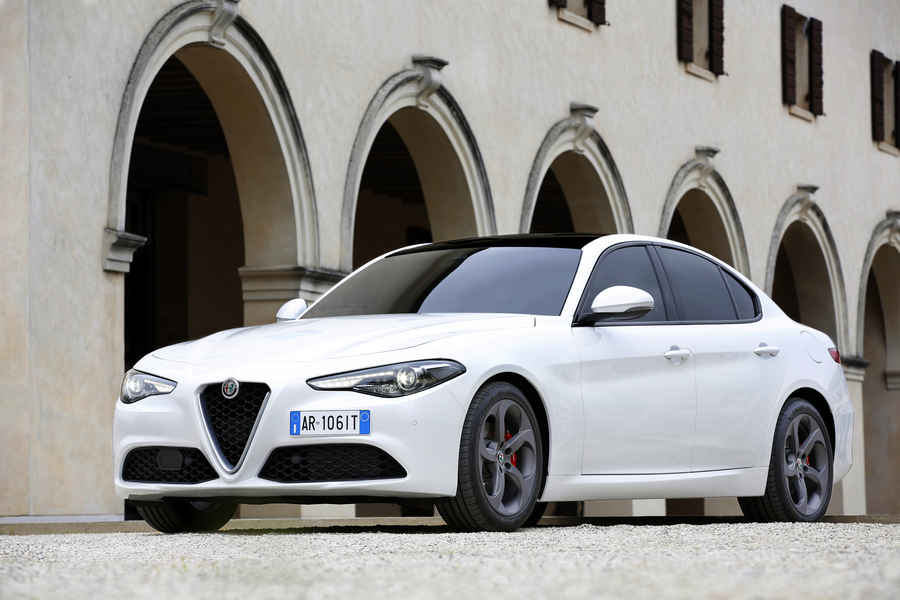 Alfa-Romeo-Giulia-26