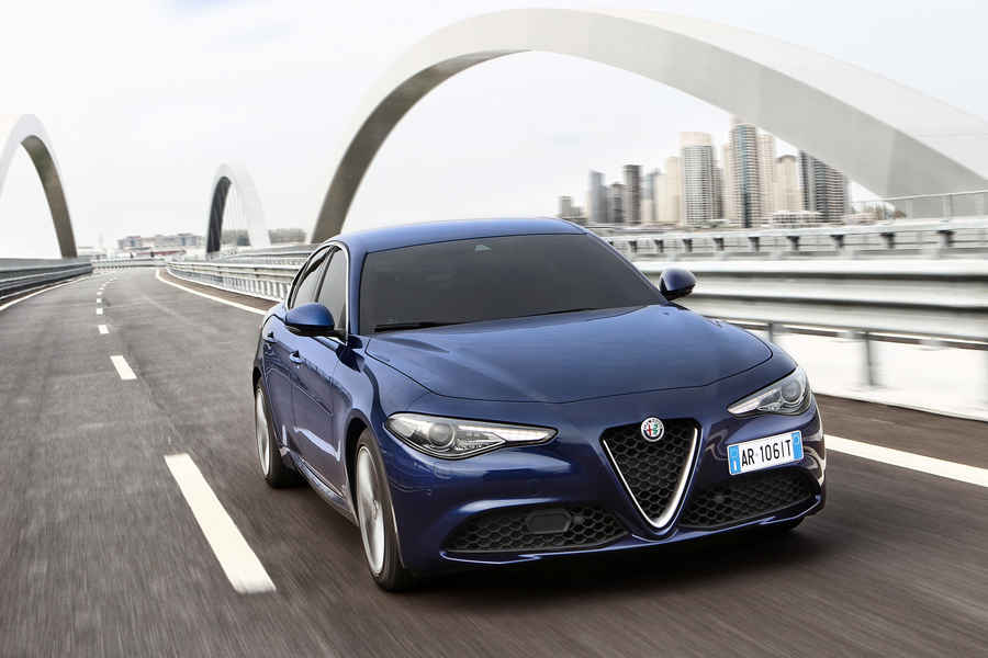 Alfa-Romeo-Giulia-35