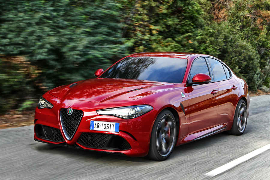 Alfa-Romeo-Giulia-Quadrifoglio-48