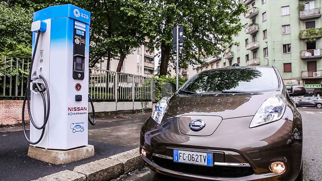 Nissan-mobilità-elettrica-Milano-10