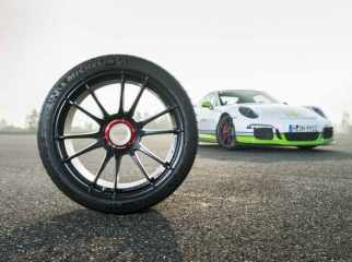 OZ_Racing_Ultraleggera_HLT