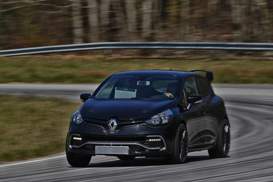Renault_Clio_RS16_2016_Concept07
