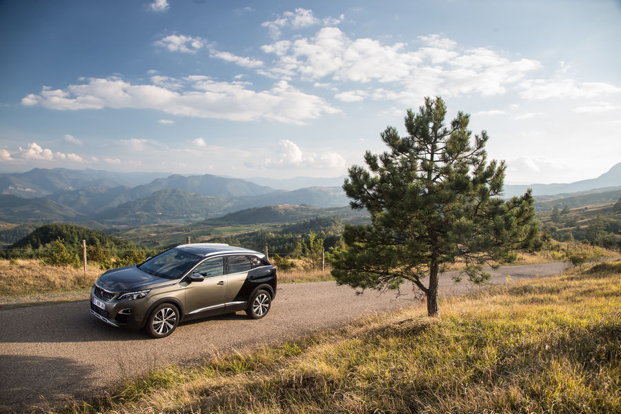 nuova-peugeot-3008-vettura-del-mundial-2016-1