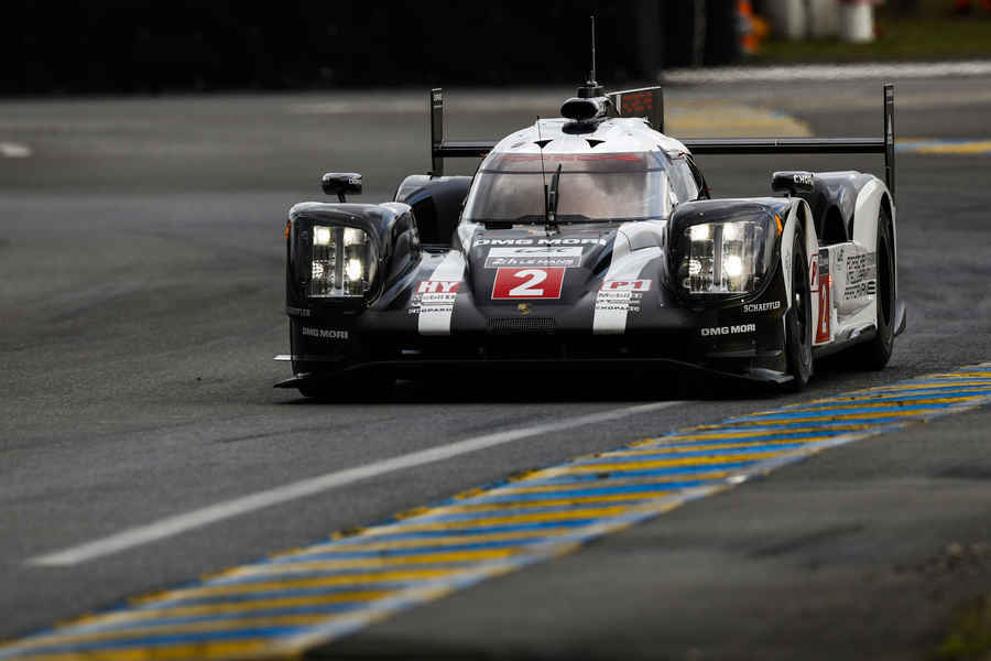 Porsche 919 Hybrid, Porsche Team: Romain Dumas, Neel Jani, Marc Lieb