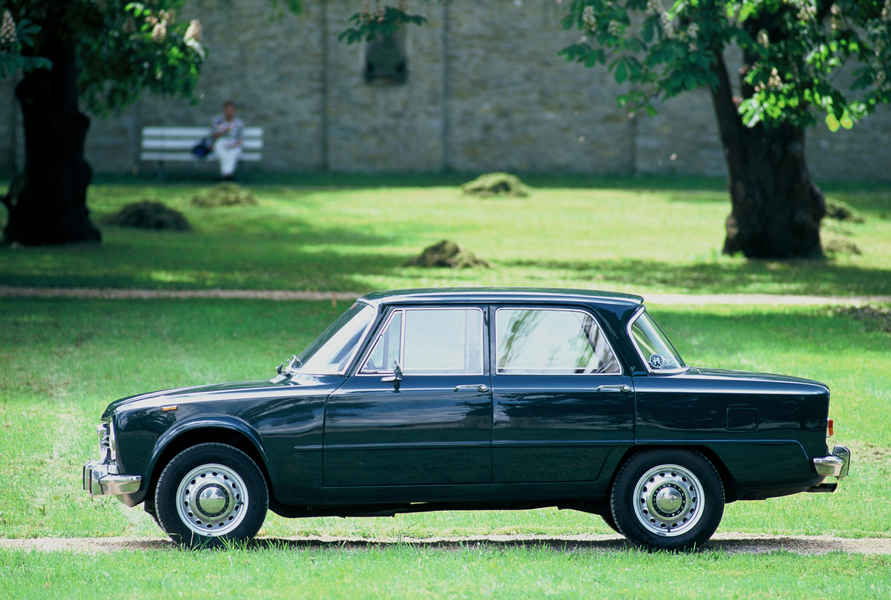 ARHA0354_Giulia Berlina 1962-1978