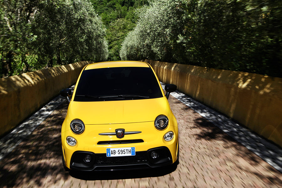 Abarth_595_Competizione_2016_13