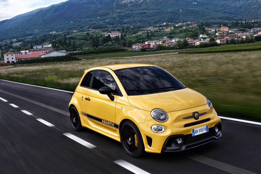 Abarth_595_Competizione_2016_14