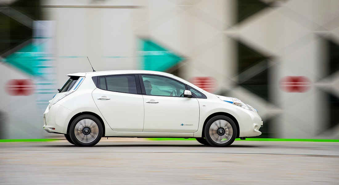 Nissan-Leaf