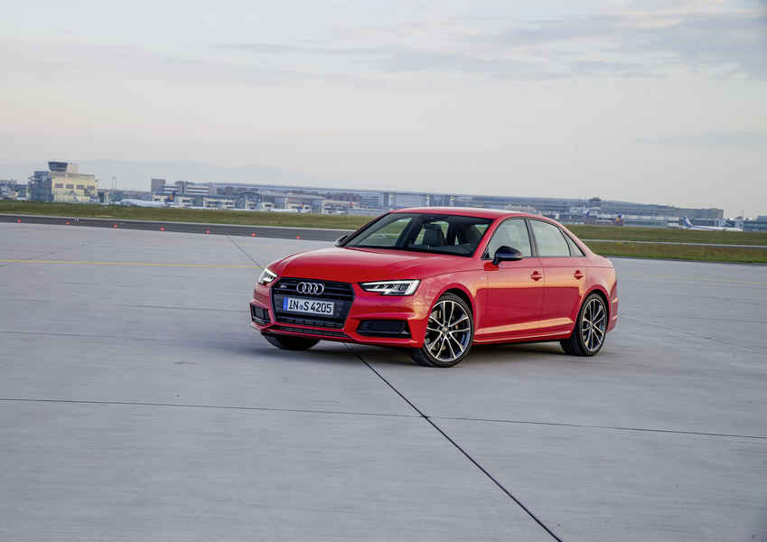 Audi S4