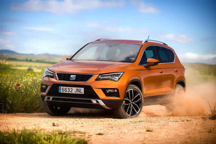Nuovo-Seat-Ateca-2016-30