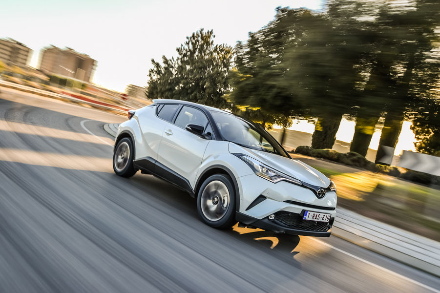 nuovo-toyota-c-hr-38