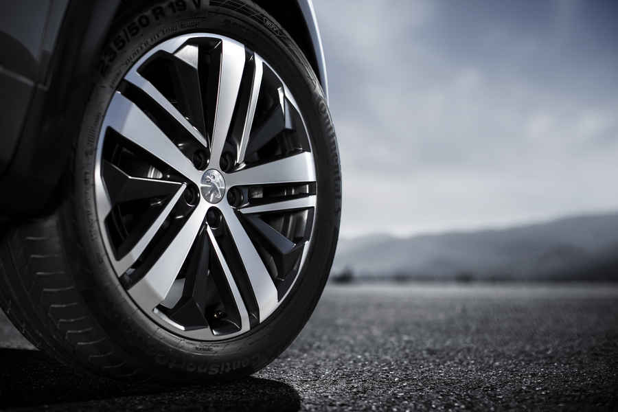 Peugeot-3008-GT-11