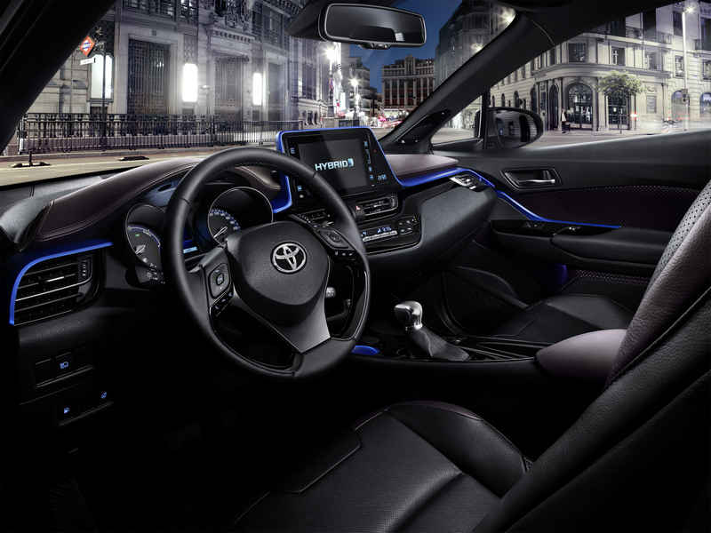 Toyota-C-HR-14