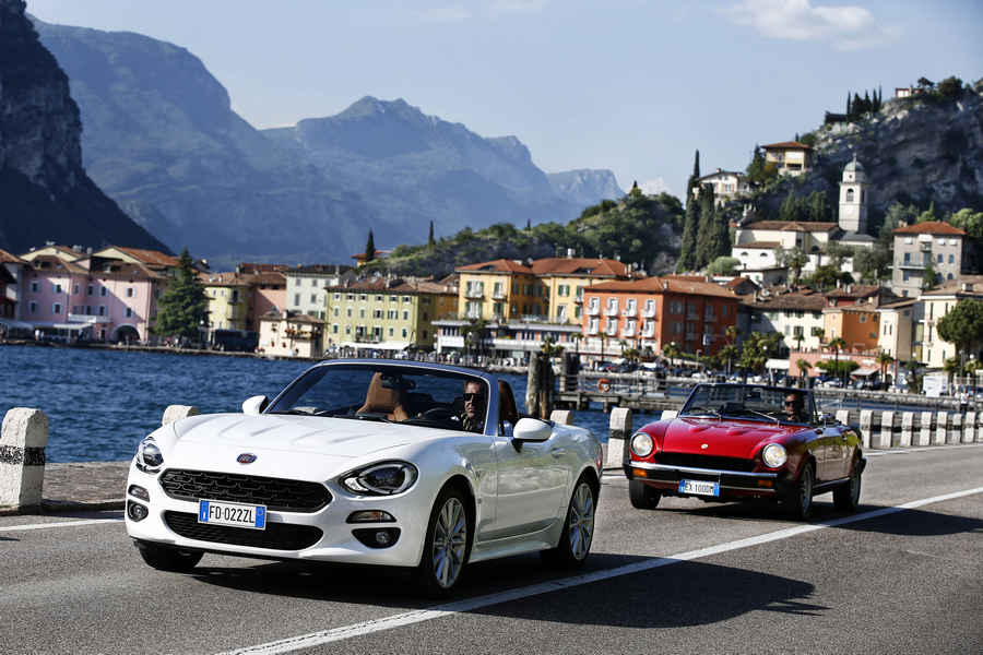 fiat-124-spider-01