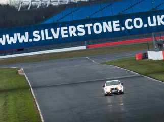 honda-civic-type-r-silverstone-2
