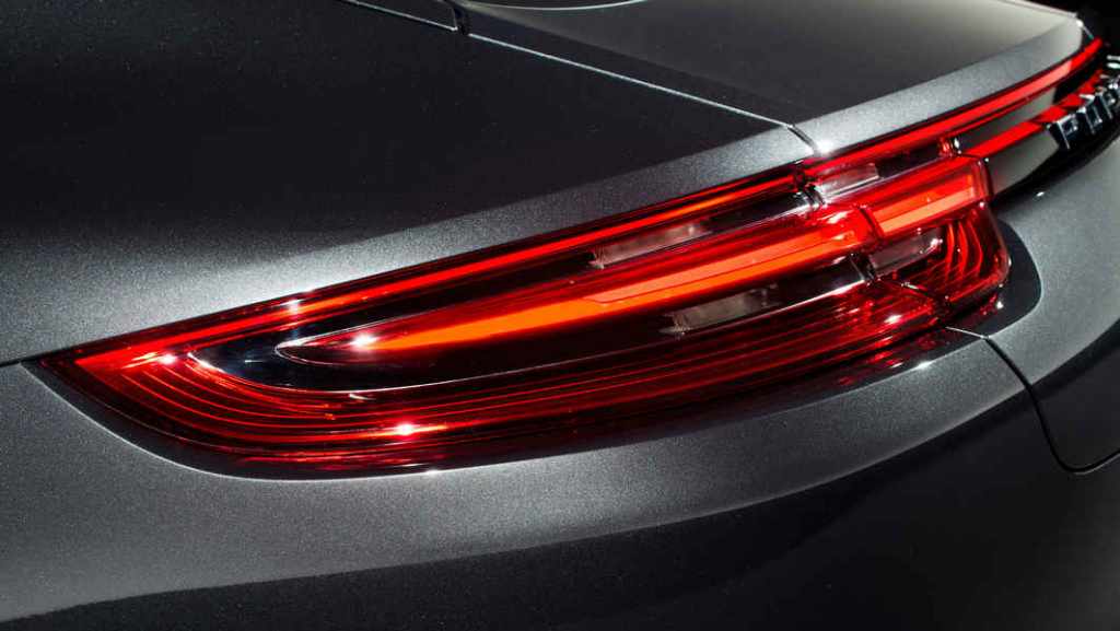 nuova-porsche-panamera-13