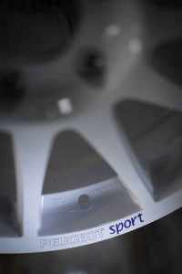 peugeot-citroen-racing-shop-6
