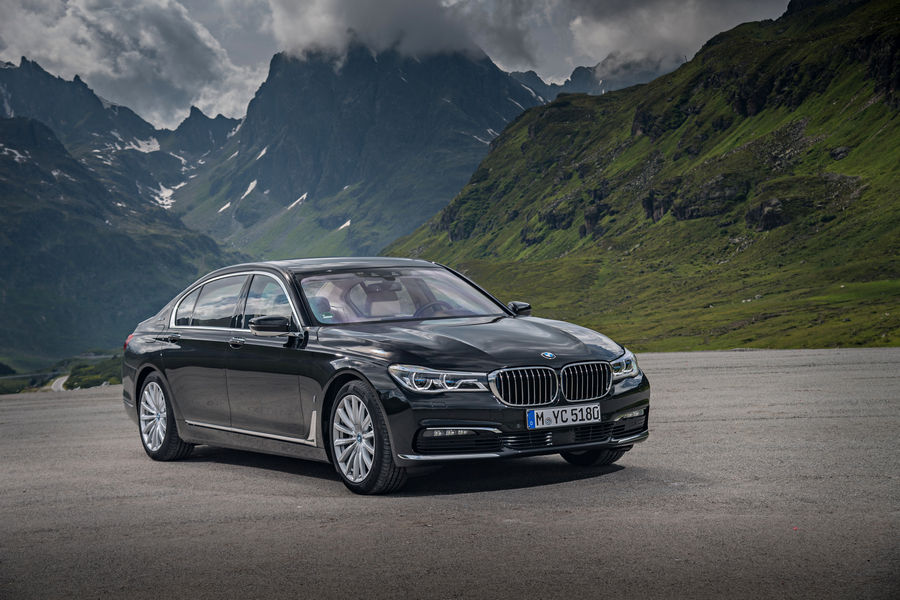 BMW-740e-iPerformance-ibrida-6