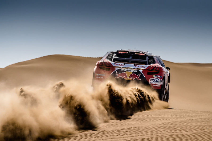 Peugeot-2008-DKR-Silk-Way-Rally-Tappa-9