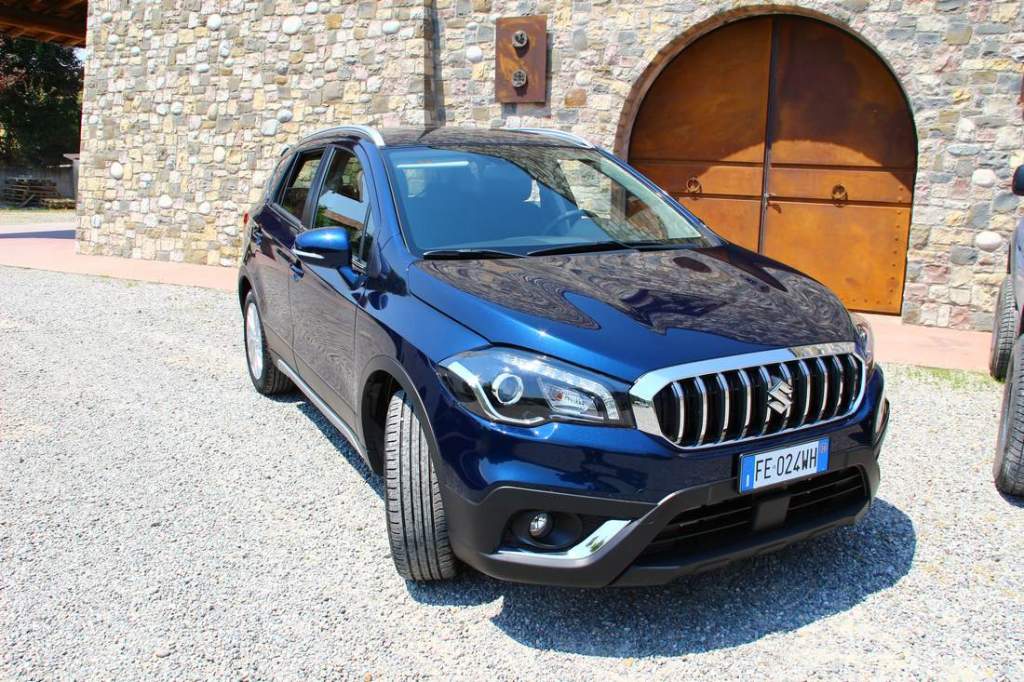 Suzuki-S-Cross-2016-018